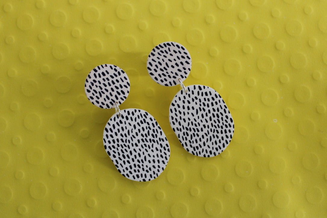 Black and White Speckled Oval Dangle Earrings